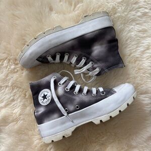 Lugged Gray and White High-Top Tie-Dye Platform Converse Size 6